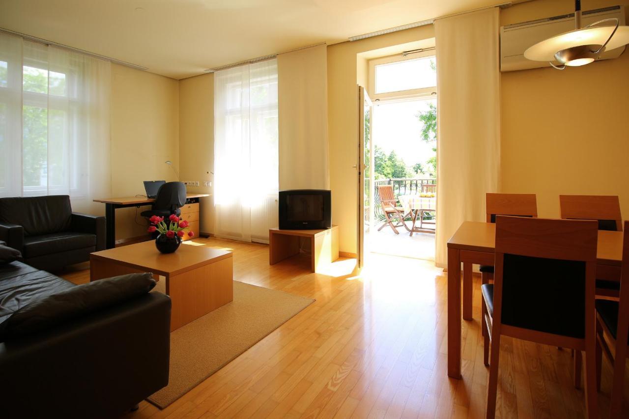 Apartments Villa Boltez Kranj Esterno foto