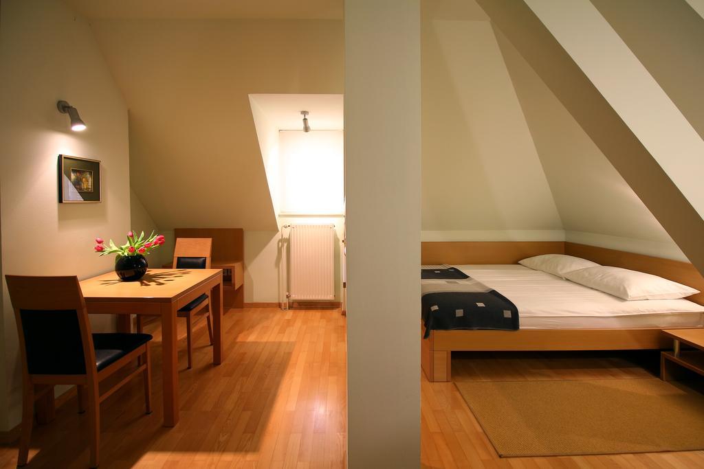 Apartments Villa Boltez Kranj Camera foto